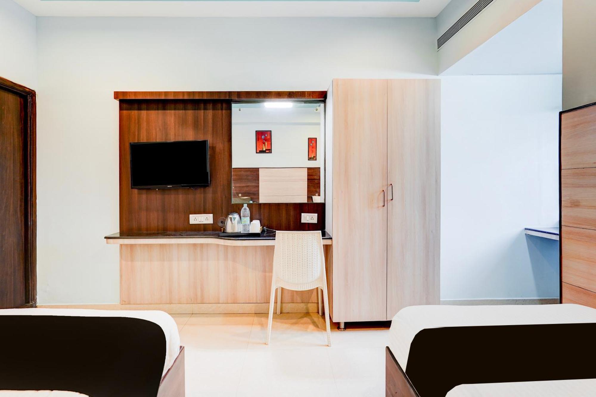 Super Townhouse Chennai Near Airport Formerly Sai Bala Budget Exterior foto