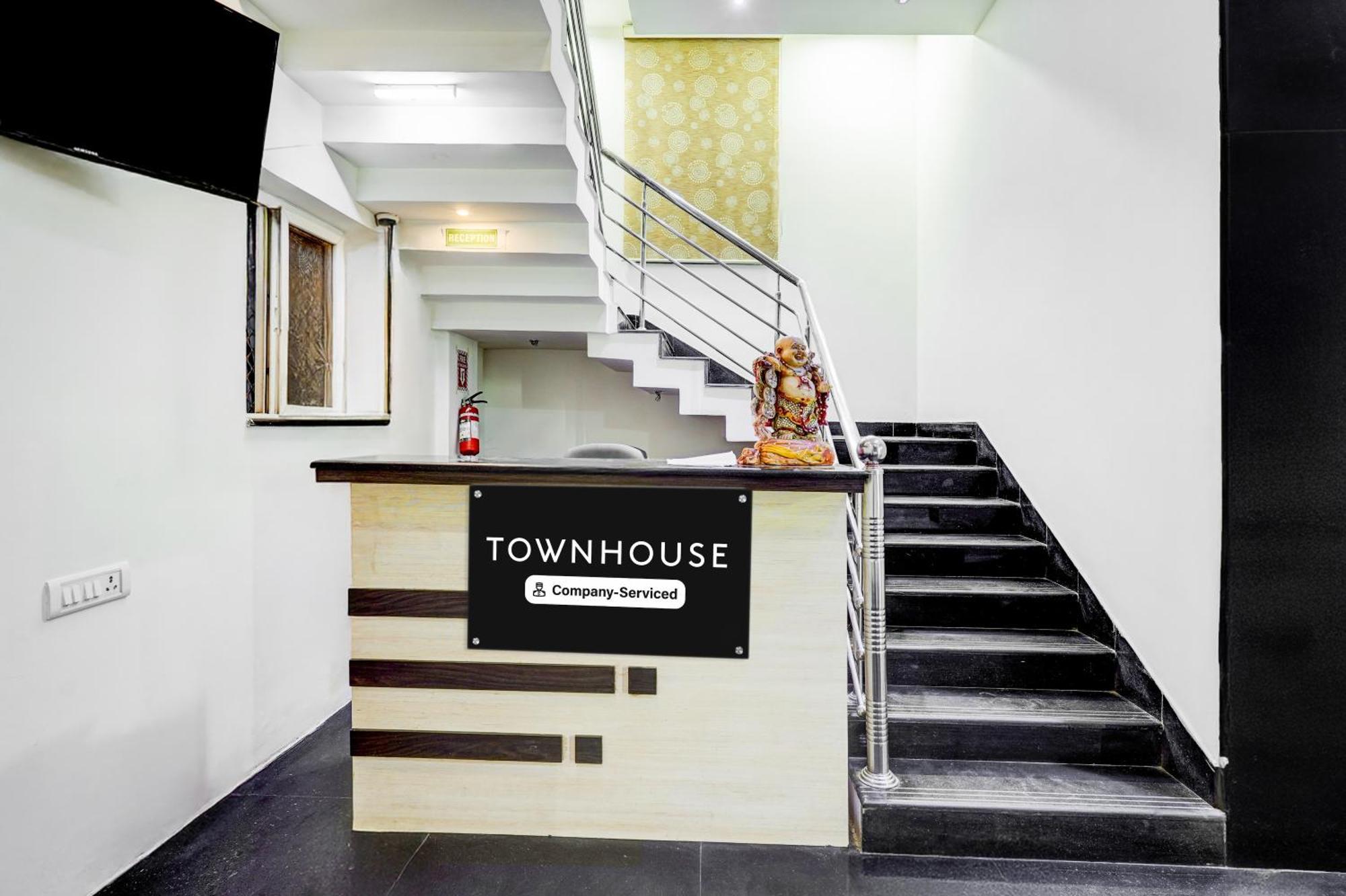Super Townhouse Chennai Near Airport Formerly Sai Bala Budget Exterior foto